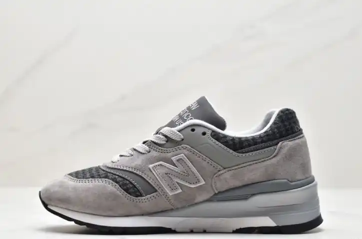 hype New Balance Sneakers