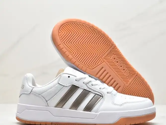 hype Adidas Sneakers