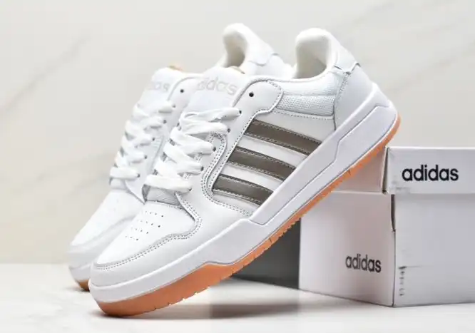 hype Adidas Sneakers