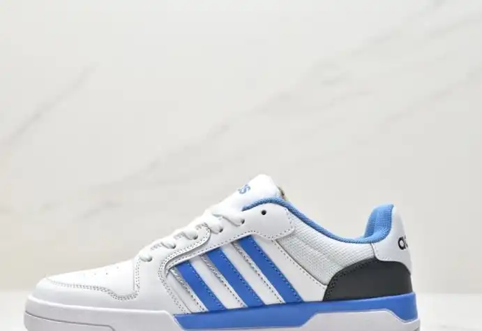 hype Adidas Sneakers