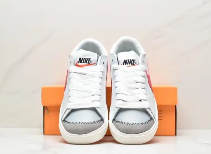 hype Nike Sneakers