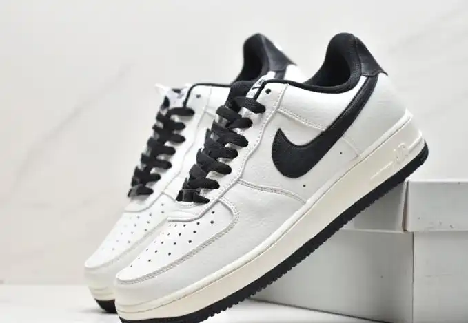 hype Nike Air Force 1