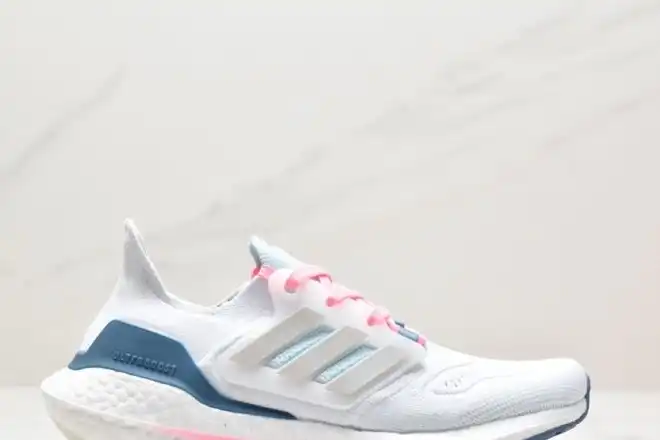 hype Adidas Sneakers