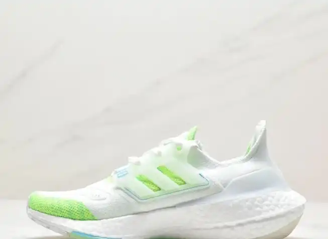 hype Adidas Sneakers