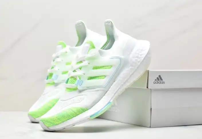 hype Adidas Sneakers