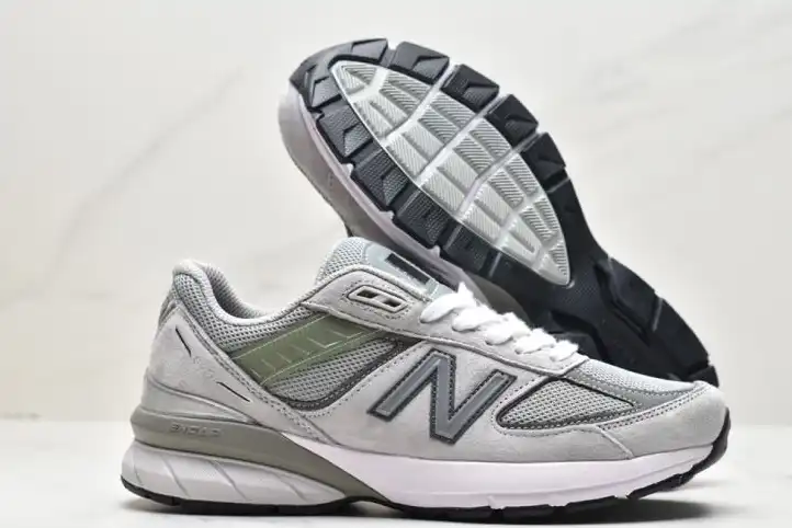 hype New Balance Sneakers