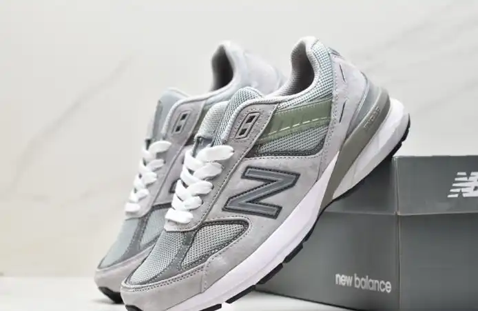 hype New Balance Sneakers