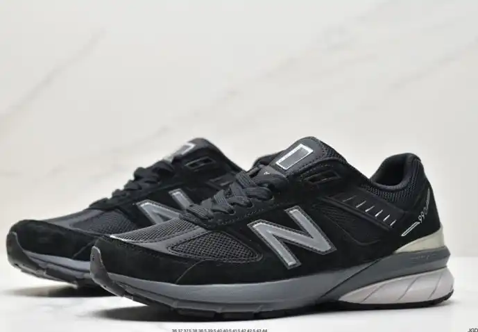 hype New Balance Sneakers