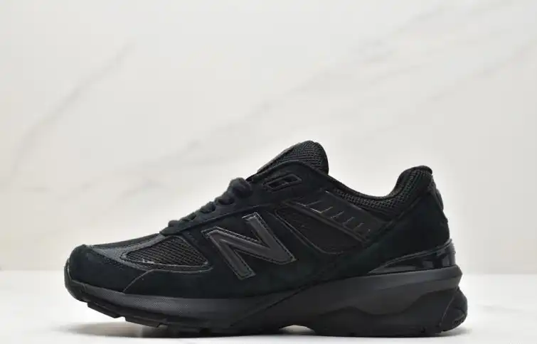 hype New Balance Sneakers