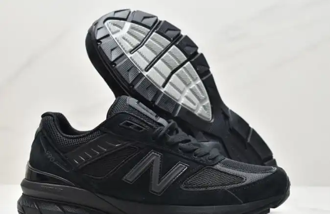 hype New Balance Sneakers