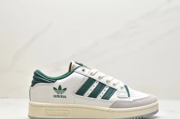 hype Adidas Sneakers