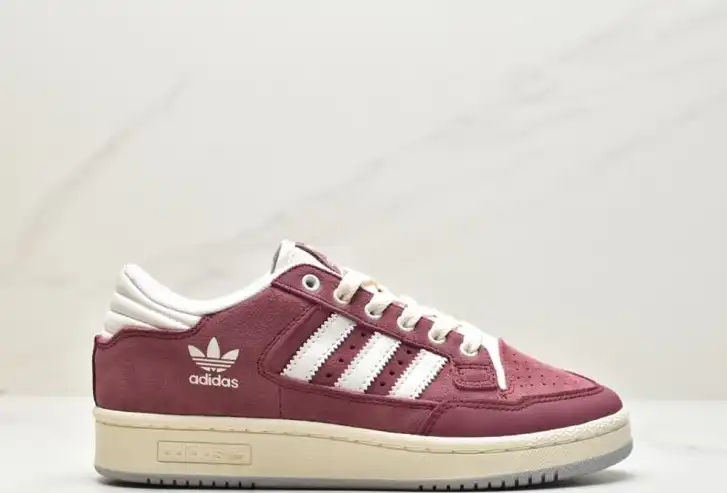 hype Adidas Sneakers