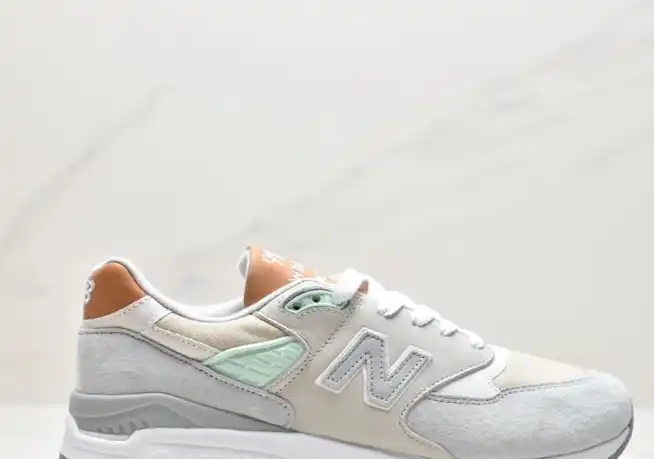 hype New Balance Sneakers