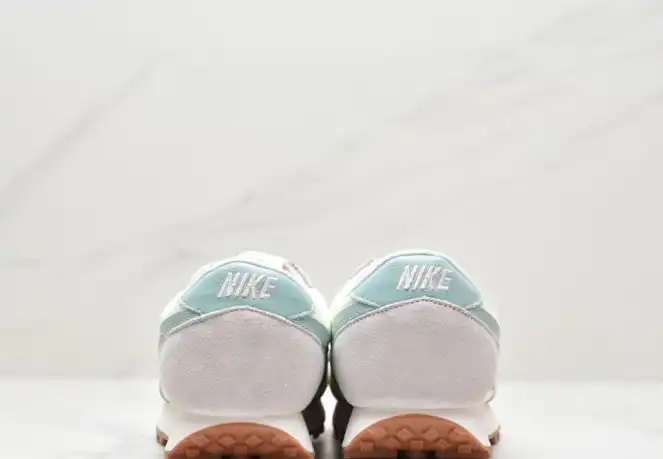 hype Nike Sneakers