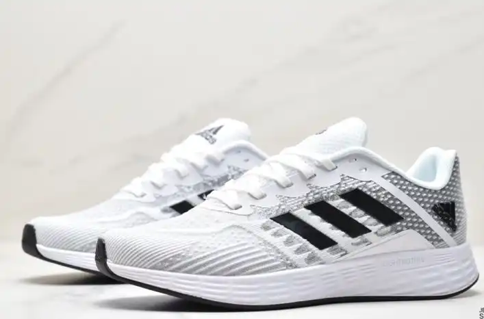 hype Adidas Sneakers