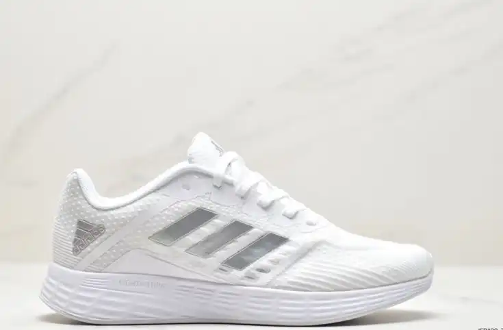 hype Adidas Sneakers