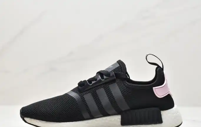 hype Adidas Sneakers