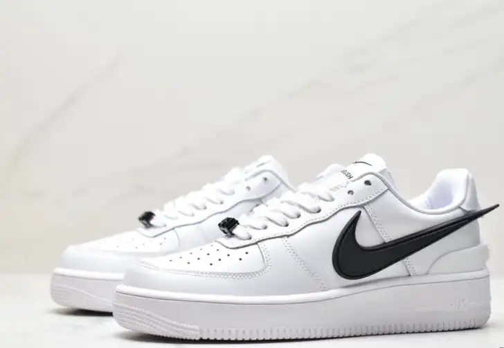 hype Nike Air Force 1