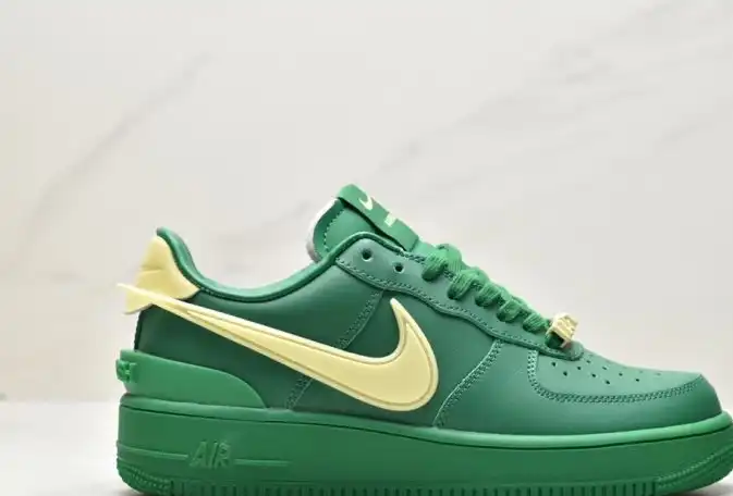 hype Nike Air Force 1