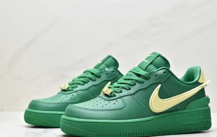 hype Nike Air Force 1