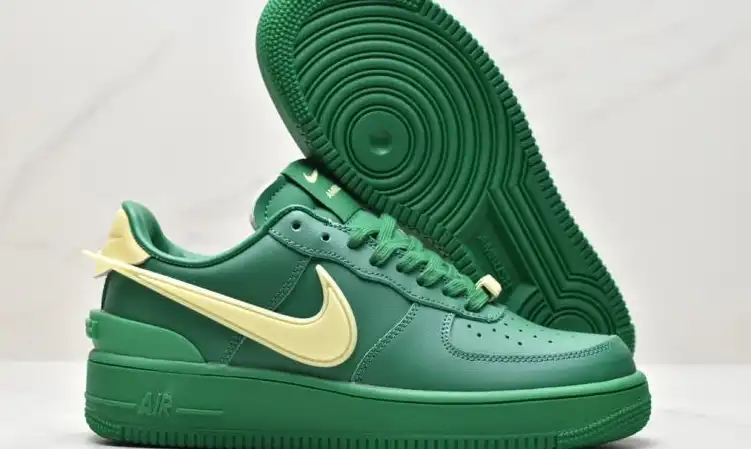 hype Nike Air Force 1