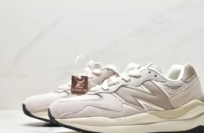 hype New Balance Sneakers