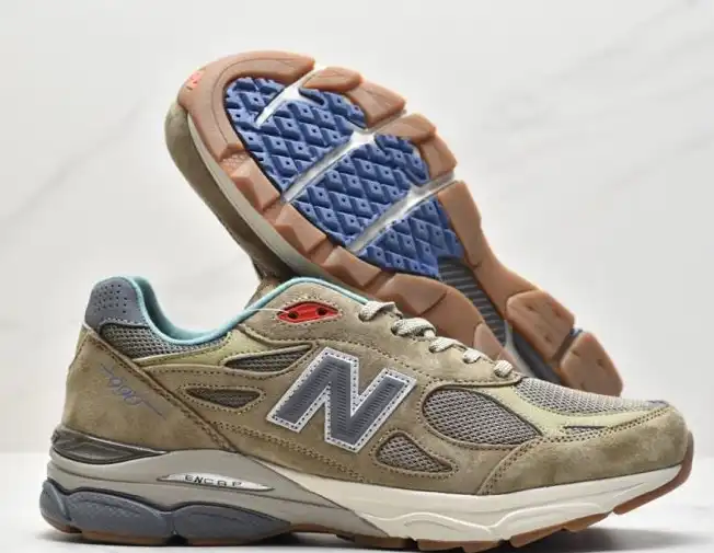 hype New Balance Sneakers