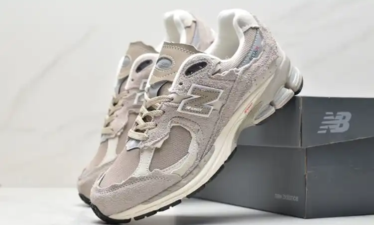 hype New Balance Sneakers