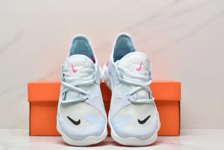 hype Nike Sneakers