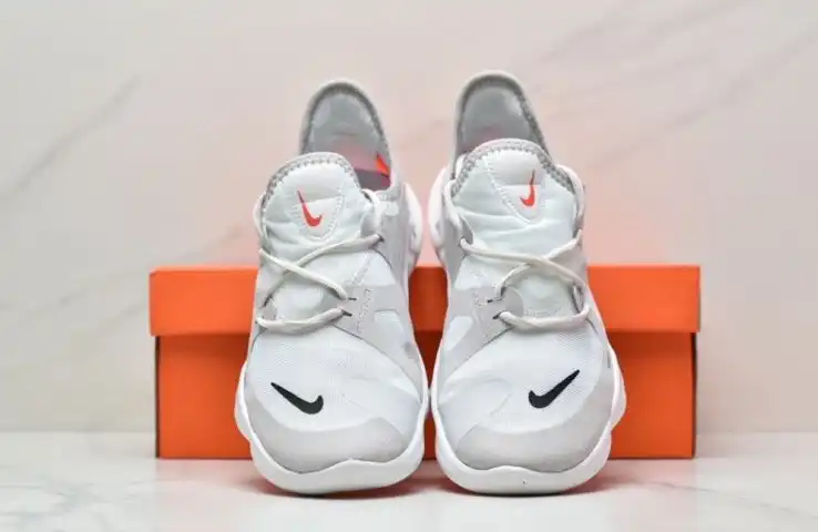 hype Nike Sneakers