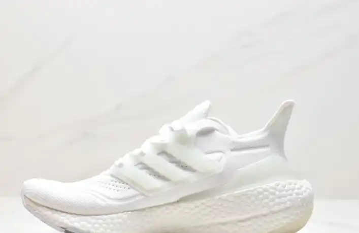 hype Adidas Sneakers