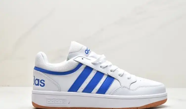 hype Adidas Sneakers