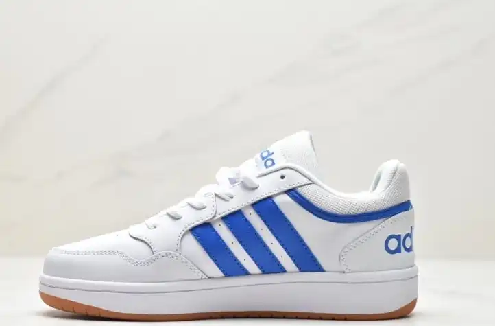 hype Adidas Sneakers