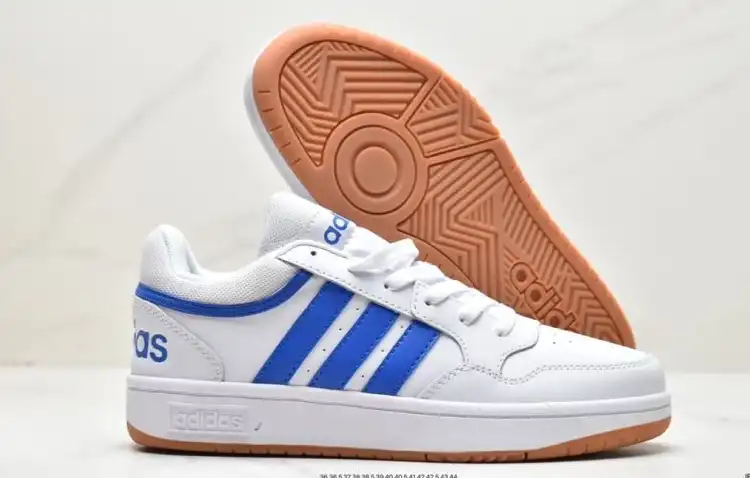 hype Adidas Sneakers