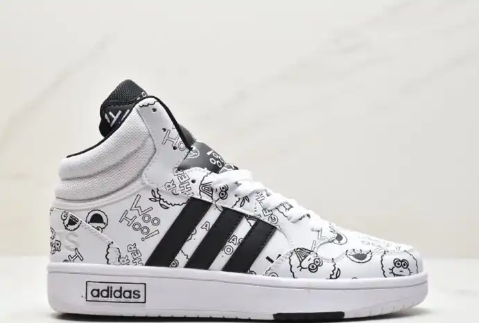 hype Adidas Sneakers