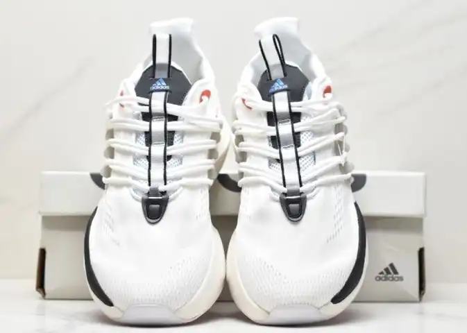 hype Adidas Sneakers