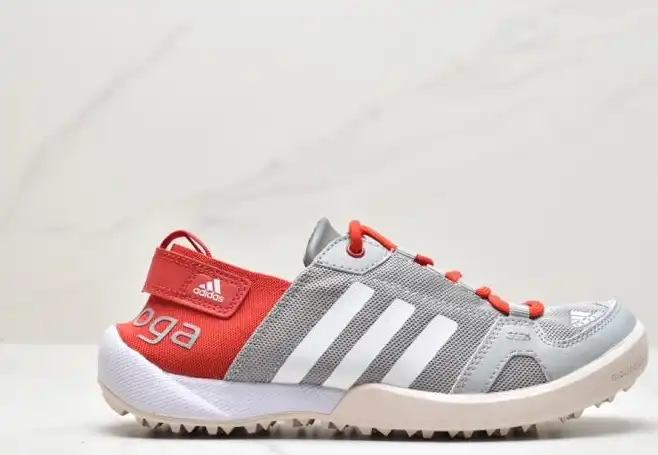 hype Adidas Sneakers