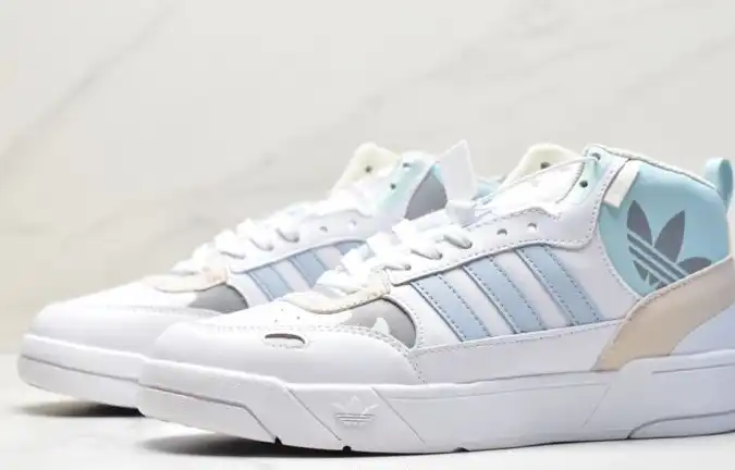 hype Adidas Sneakers