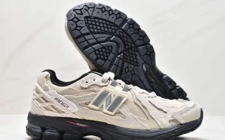 hype New Balance Sneakers