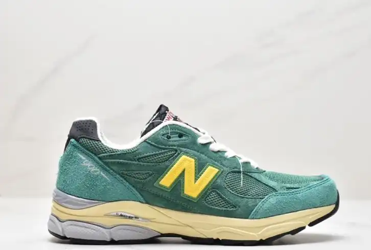 hype New Balance Sneakers