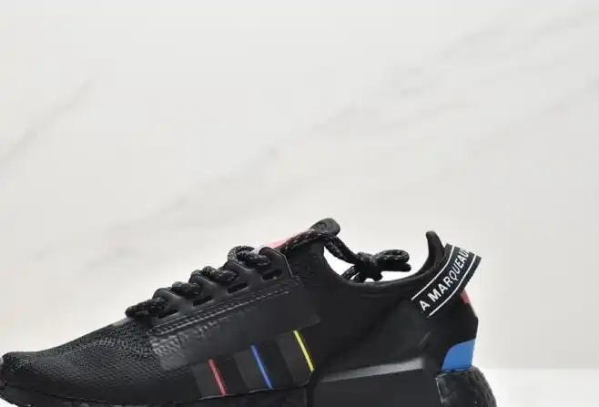 hype Adidas Sneakers