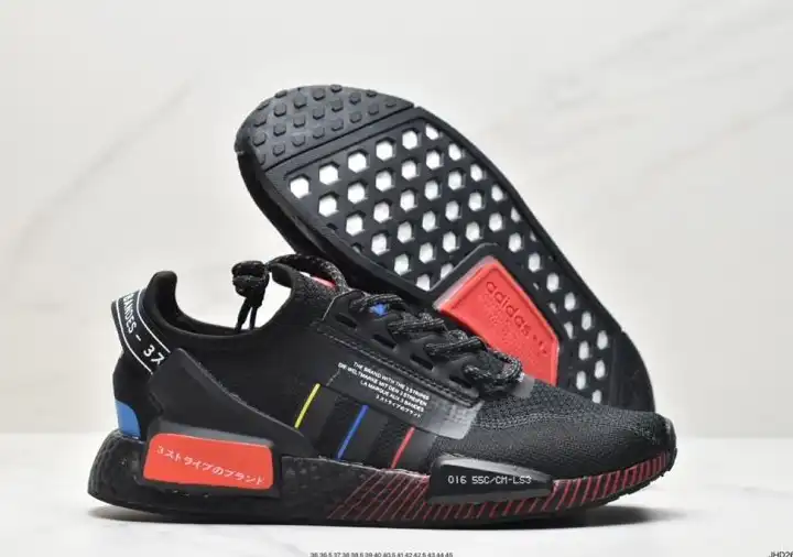 hype Adidas Sneakers