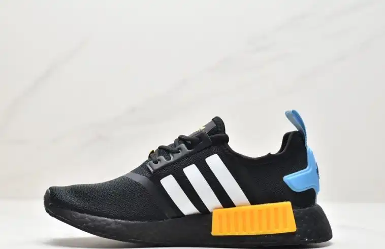 hype Adidas Sneakers