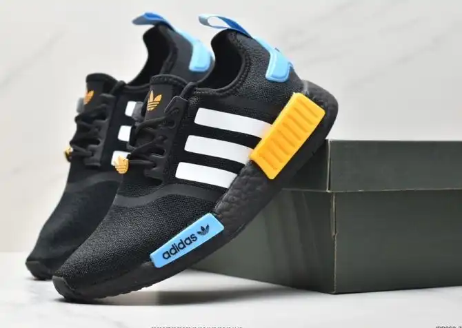 hype Adidas Sneakers