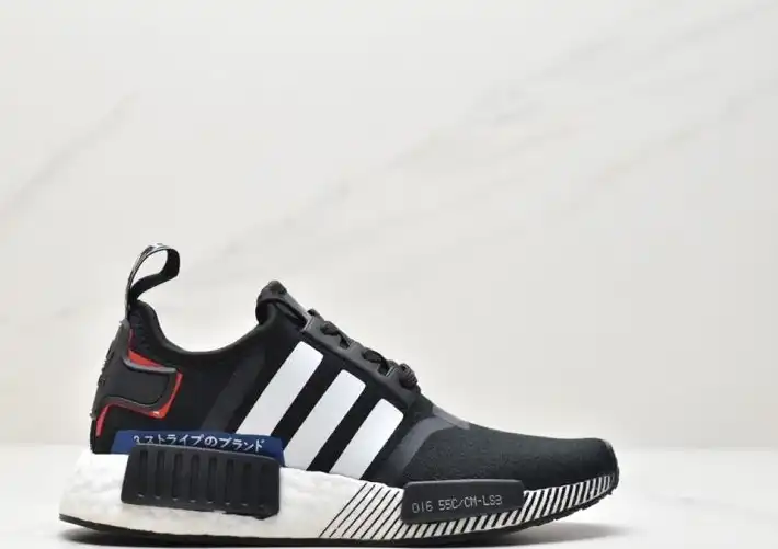 hype Adidas Sneakers