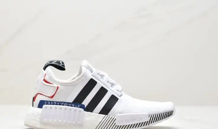 hype Adidas Sneakers