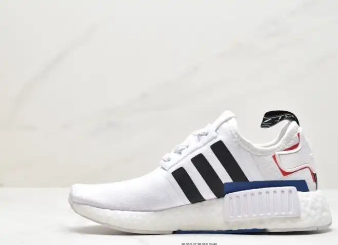 hype Adidas Sneakers