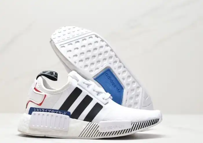 hype Adidas Sneakers