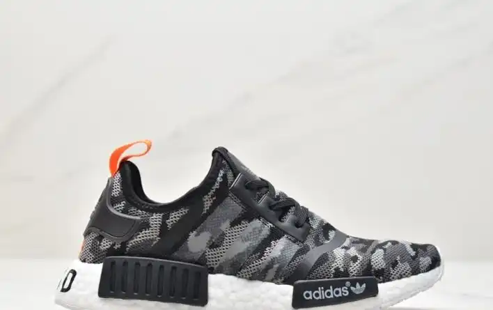 hype Adidas Sneakers