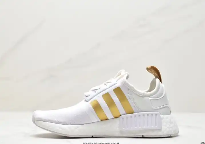 hype Adidas Sneakers